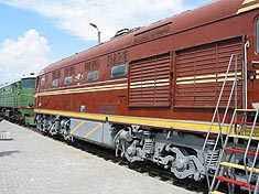 тепловоз ТЭП60 0121